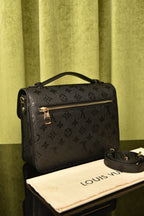 Pochette Metis